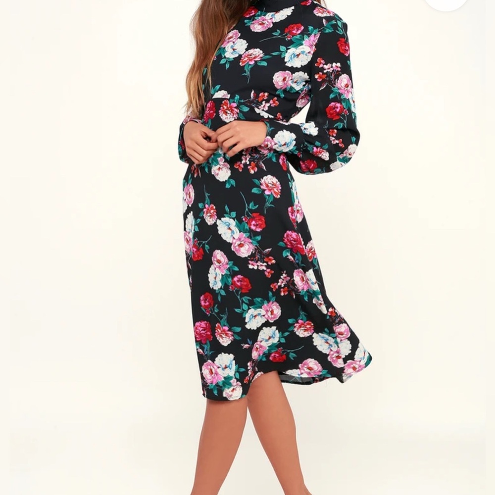 Lulu’s Garden Gal Black Floral Print Mock Neck Long Sleeve Midi Dress